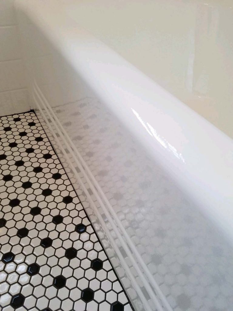 bathtub & tile floor